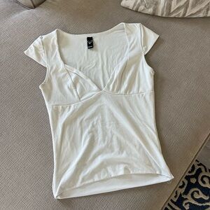 Women’s White V-Neck Short Sleeve Top